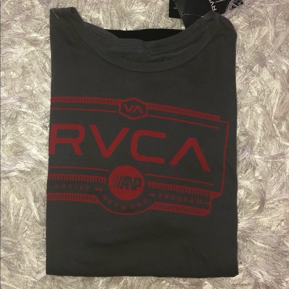 Men’s RVCA Tee.  L - Picture 7 of 7